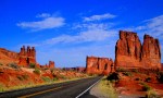 Driving through Arches National&nbsp;Park